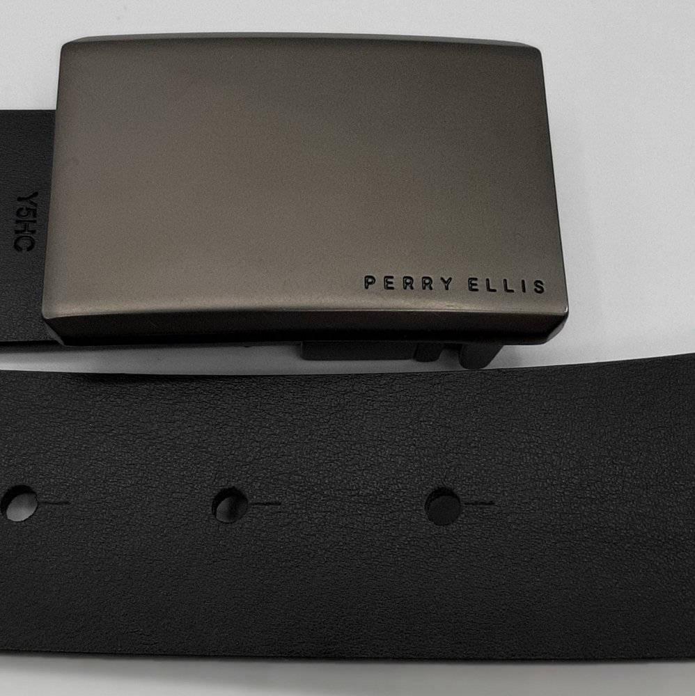 Perry Ellis Portfolio Reversible Leather Belt with Buckle Black/Brown Size 36